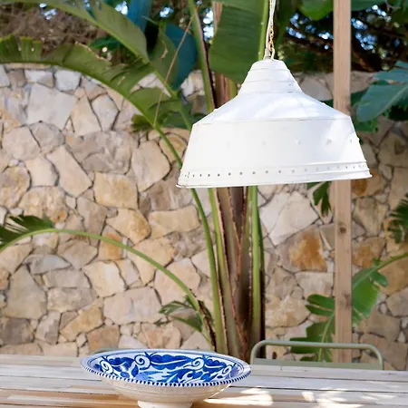 Luxury Family With Large Pool, Garden & Outdoor Dining Near Beach, Domaine L'oiseau Bleu In Villa